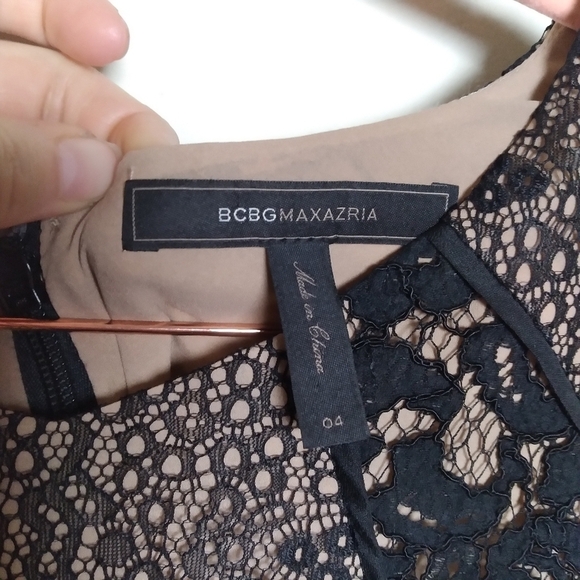 BCBGMaxAzria Black Tiered Lace Overlay Sleeveless Cocktail Dress Size 4 - Picture 10 of 16